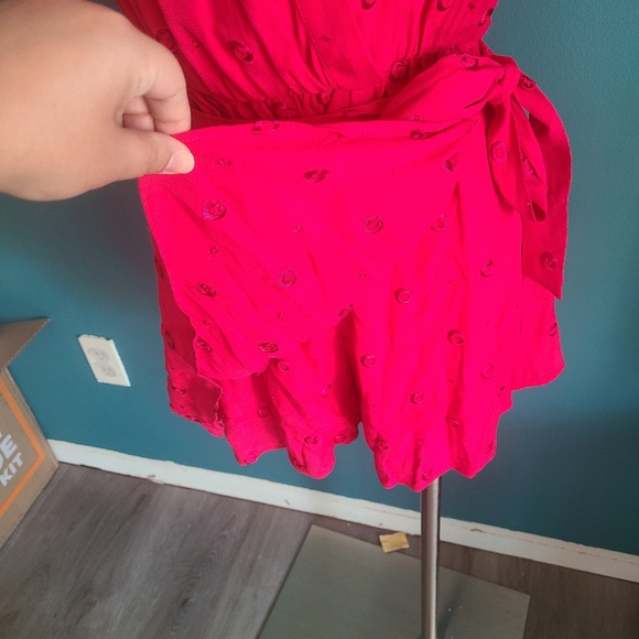 Ett:Twa Anthropologie hot pink polka dot embroidered romper v neck skort - Picture 4 of 7